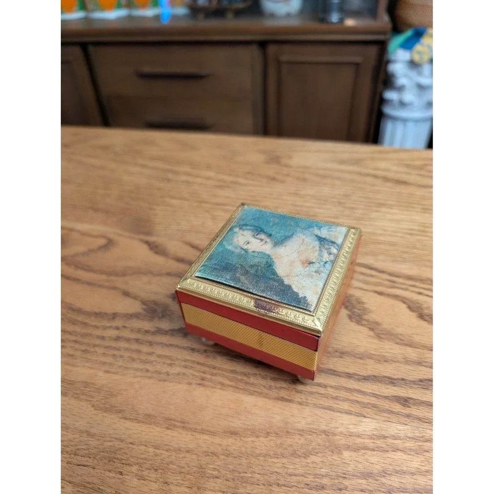 Vintage Madame Louise de France Music Box Red Gold Jean-Marc Nattier Portrait